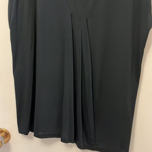Lane Bryant pleated v-neck blouse size 22/24 - Picture 3 of 6